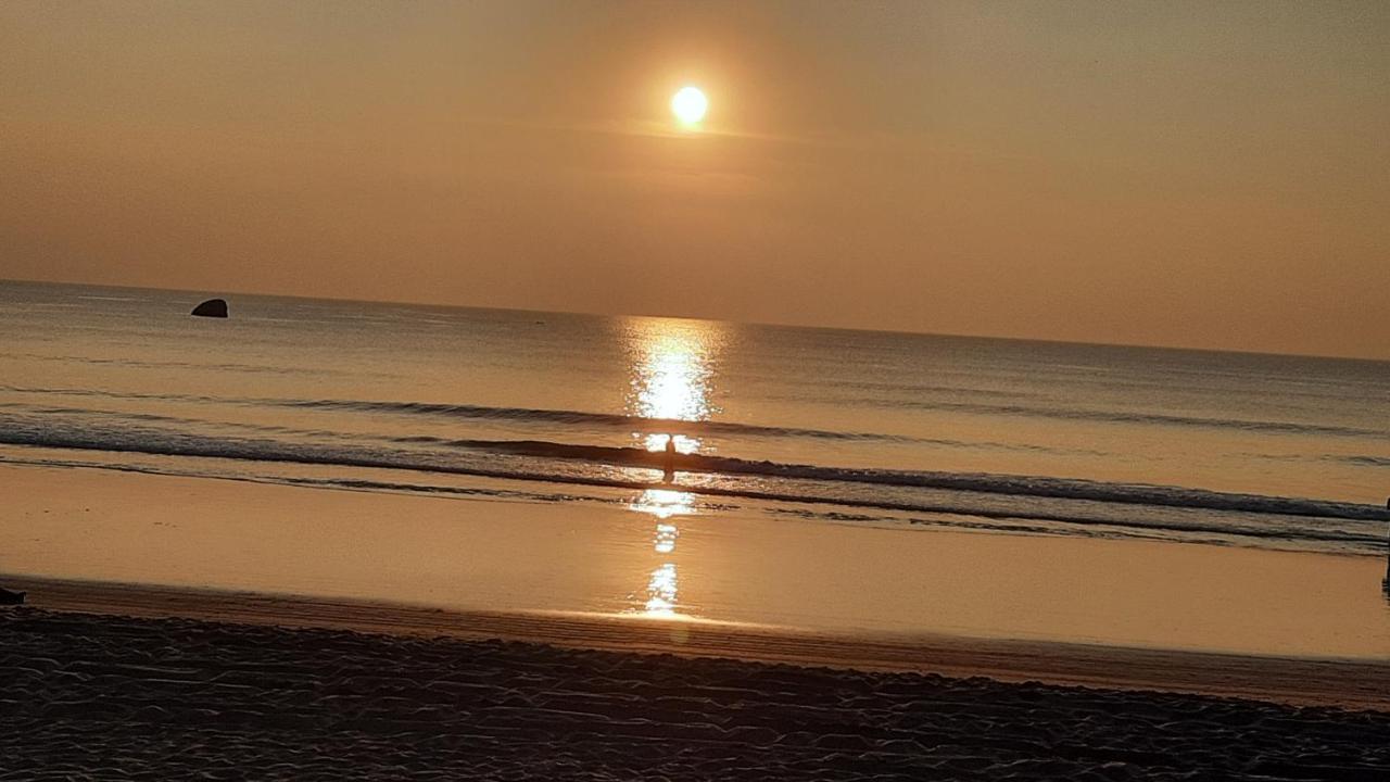 Saxony Beach Huts อากอนดา ภายนอก รูปภาพ